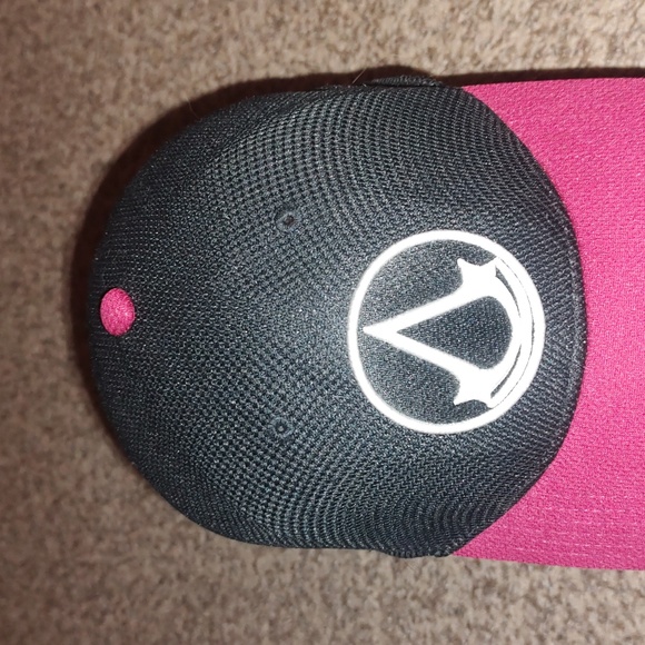 Adult Assassins Creed One-Touch Seamless Baseball Hat One Size Stretch Fit - Picture 2 of 9